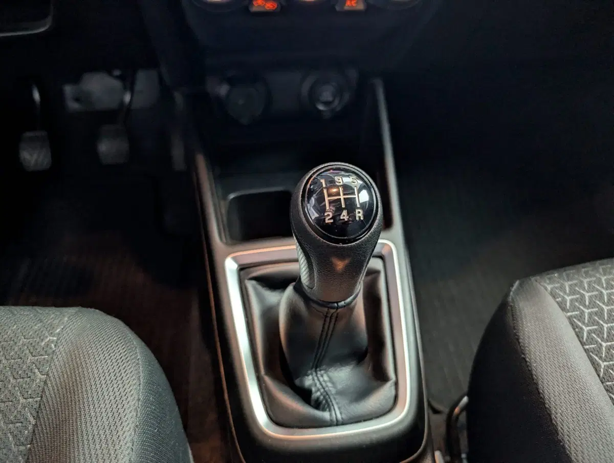 Suzuki Swift usata a Pavia (6)