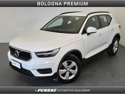 VOLVO Veicoli Commerciali XC40 XC40 N1 1.5 T2 Momentum Core geartronic my21 del 2021 usata a Casalecchio di Reno