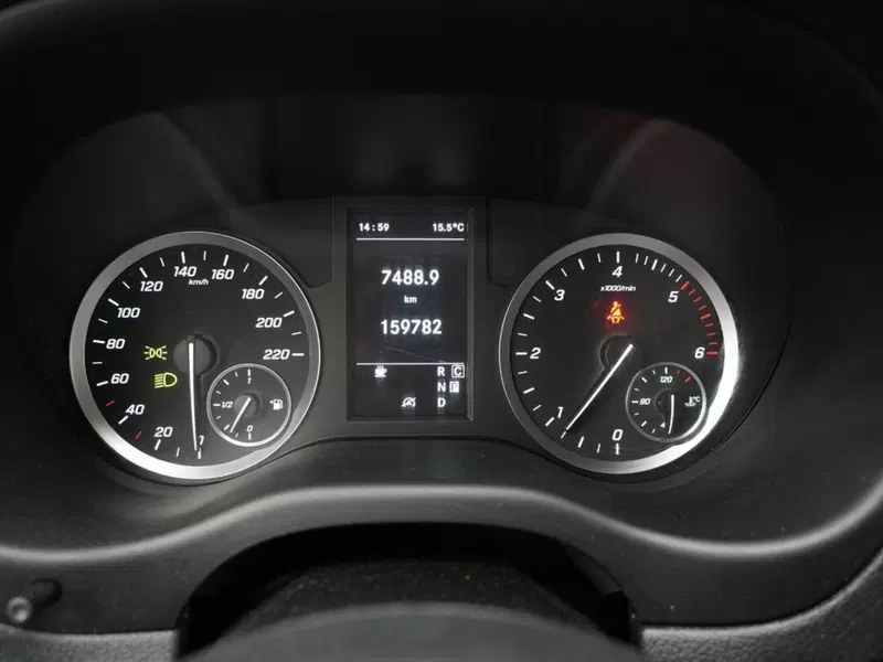 Mercedes-Benz Vito usata a Milano (10)