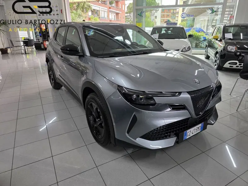 Vendo Alfa Romeo Junior 1.2 ibrida 145cv edct6 usata a Prato (codice ...