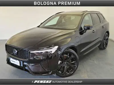 Volvo XC60 2.0 t6 phev Plus Black Edition awd auto del 2024 usata a Casalecchio di Reno