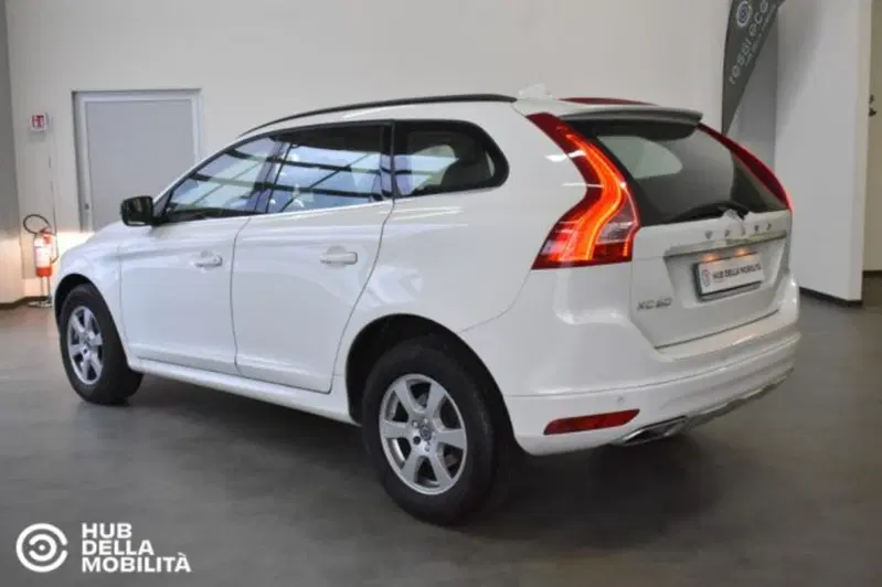 Volvo XC60 usata a Perugia (6)