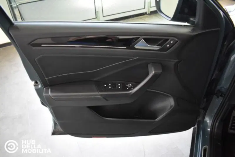 Volkswagen T-Roc usata a Perugia (7)
