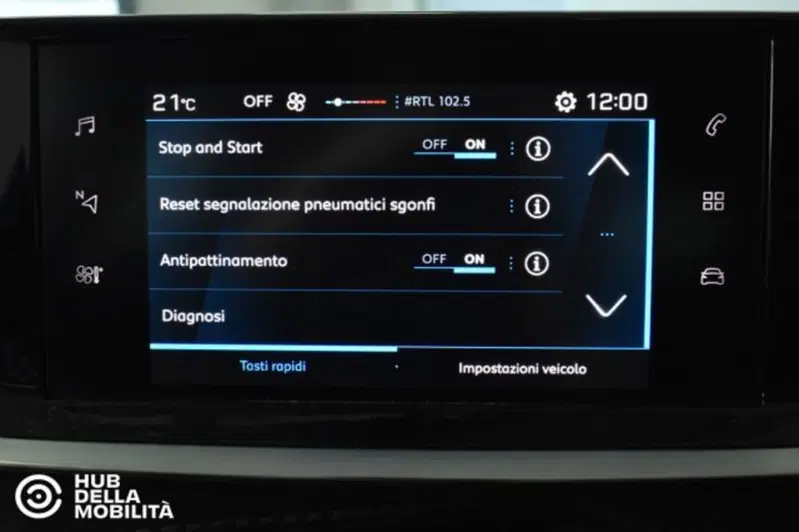 Peugeot 208 usata a Perugia (11)