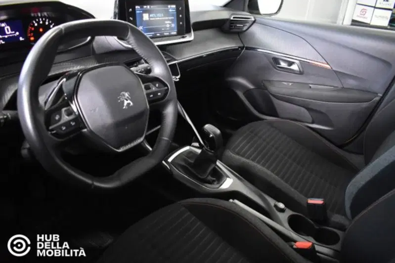 Peugeot 208 usata a Perugia (17)
