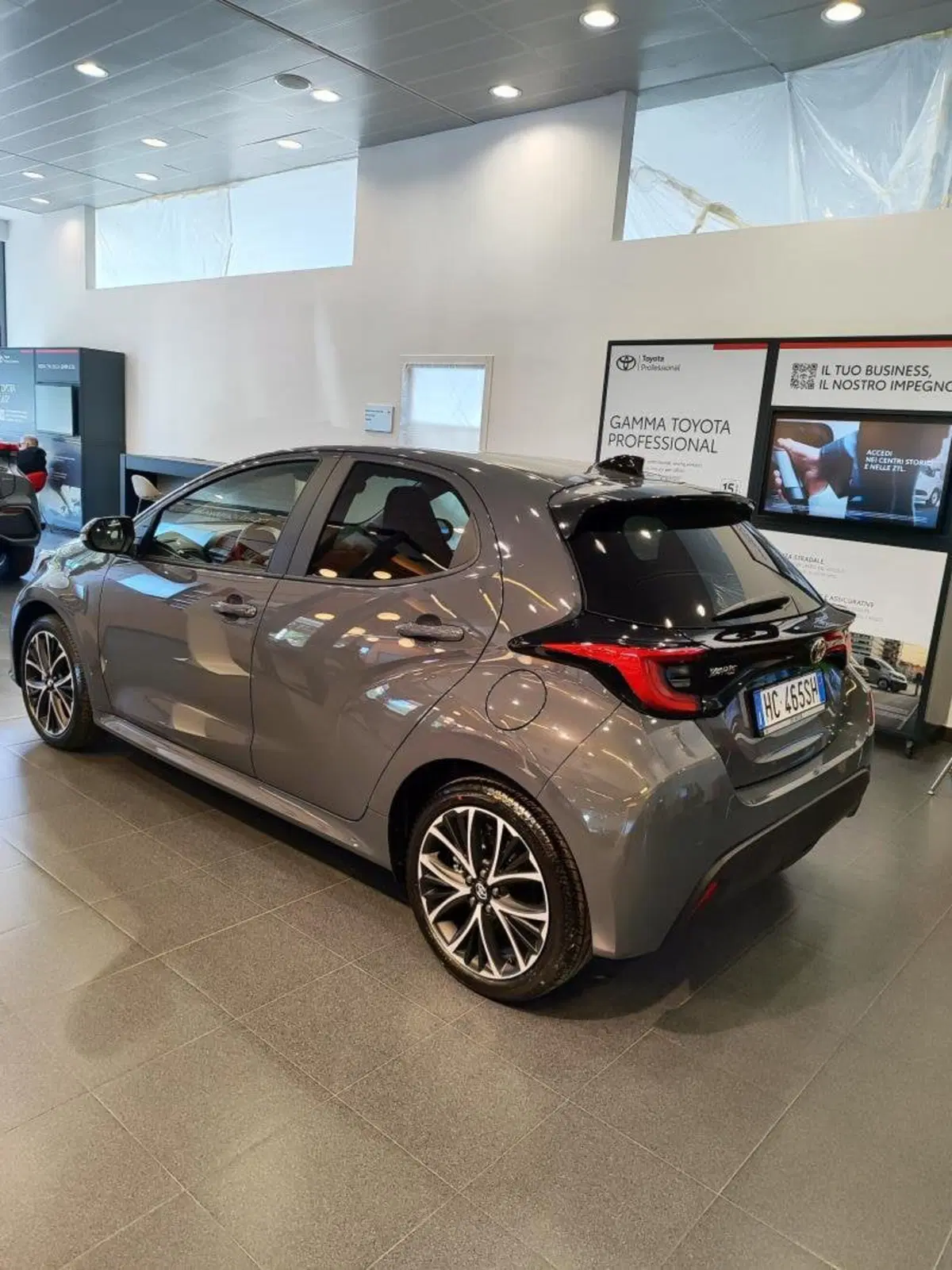 Toyota Yaris nuova a Perugia (4)