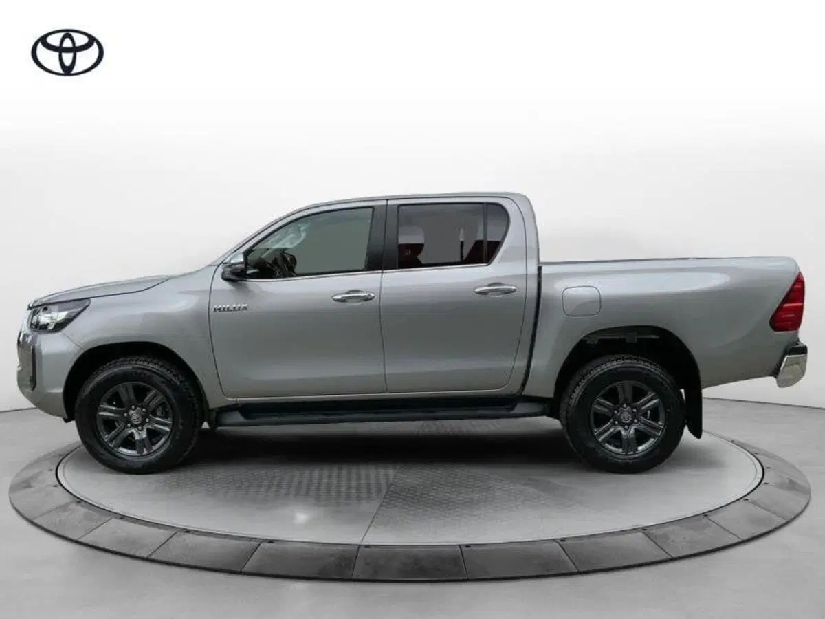 Toyota Hilux nuova a Perugia (3)