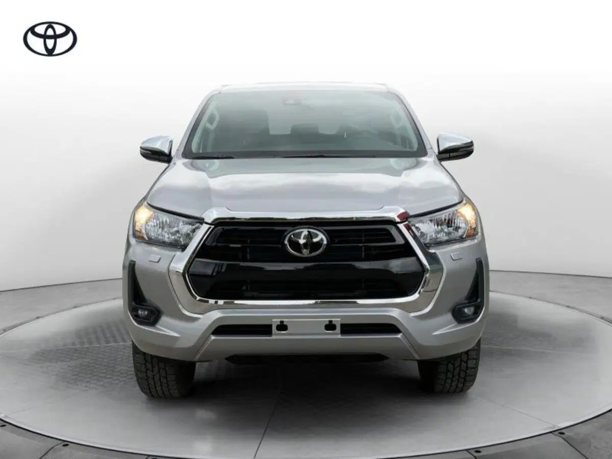 Toyota Hilux nuova a Perugia (6)
