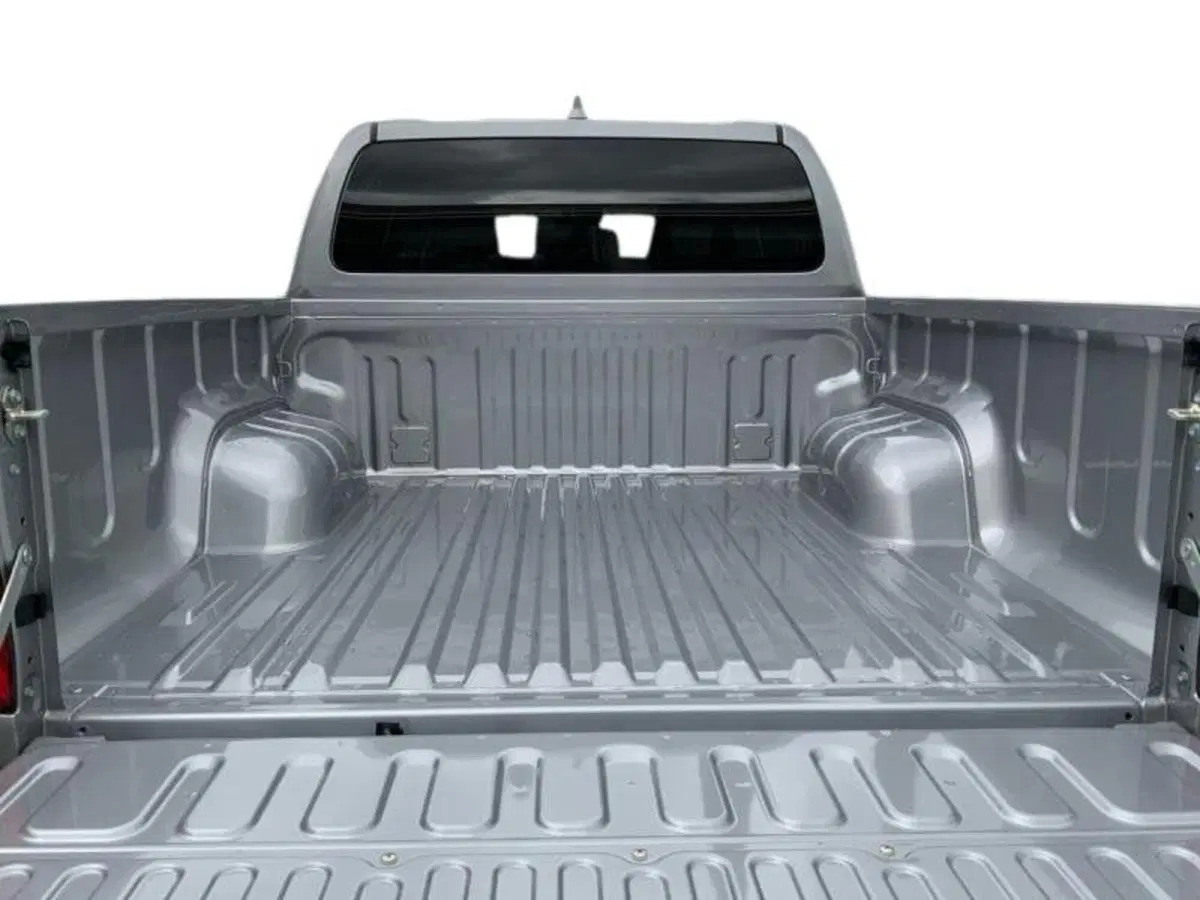 Toyota Hilux nuova a Perugia (7)