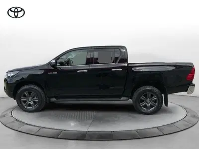 Toyota Hilux 2.8 d-4d 48V double cab Lounge auto nuova a Perugia