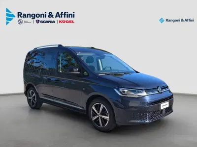 Volkswagen Veicoli Commerciali Caddy 2.0 tdi scr 122cv Style dsg7 del 2024 usata a Castegnato