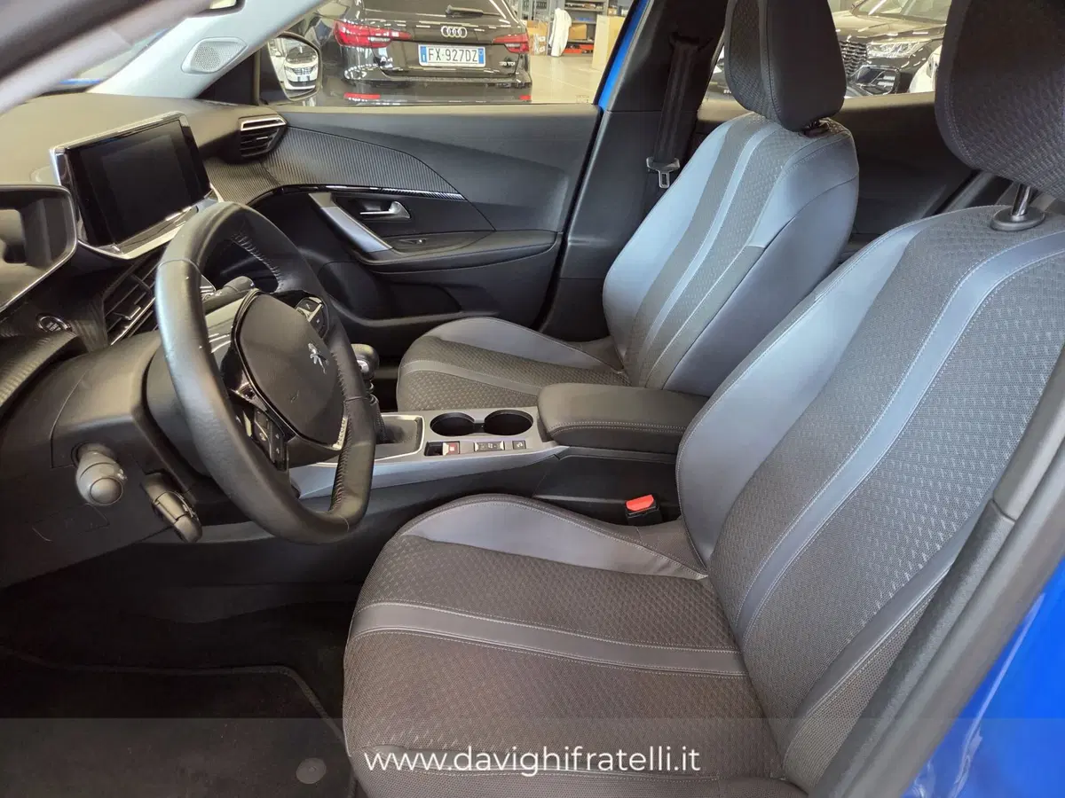 Peugeot 2008 usata a Parma (9)