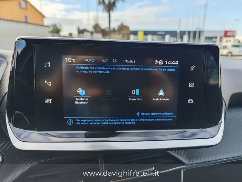 Peugeot 2008 usata a Parma (11)