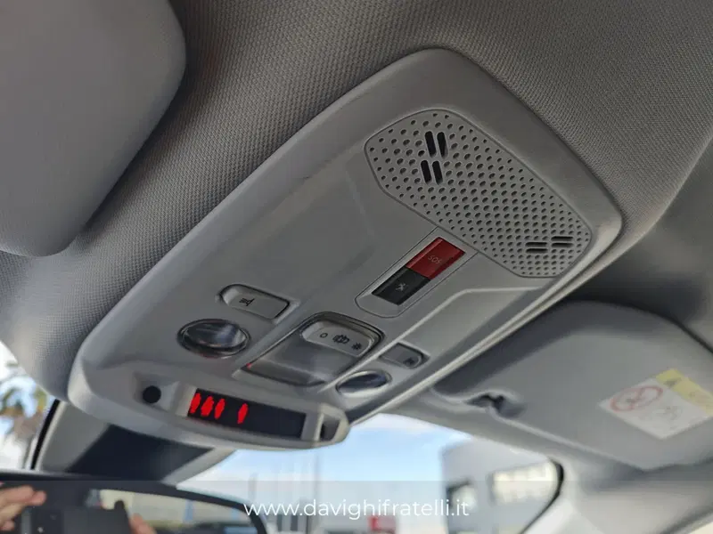 Peugeot 2008 usata a Parma (16)
