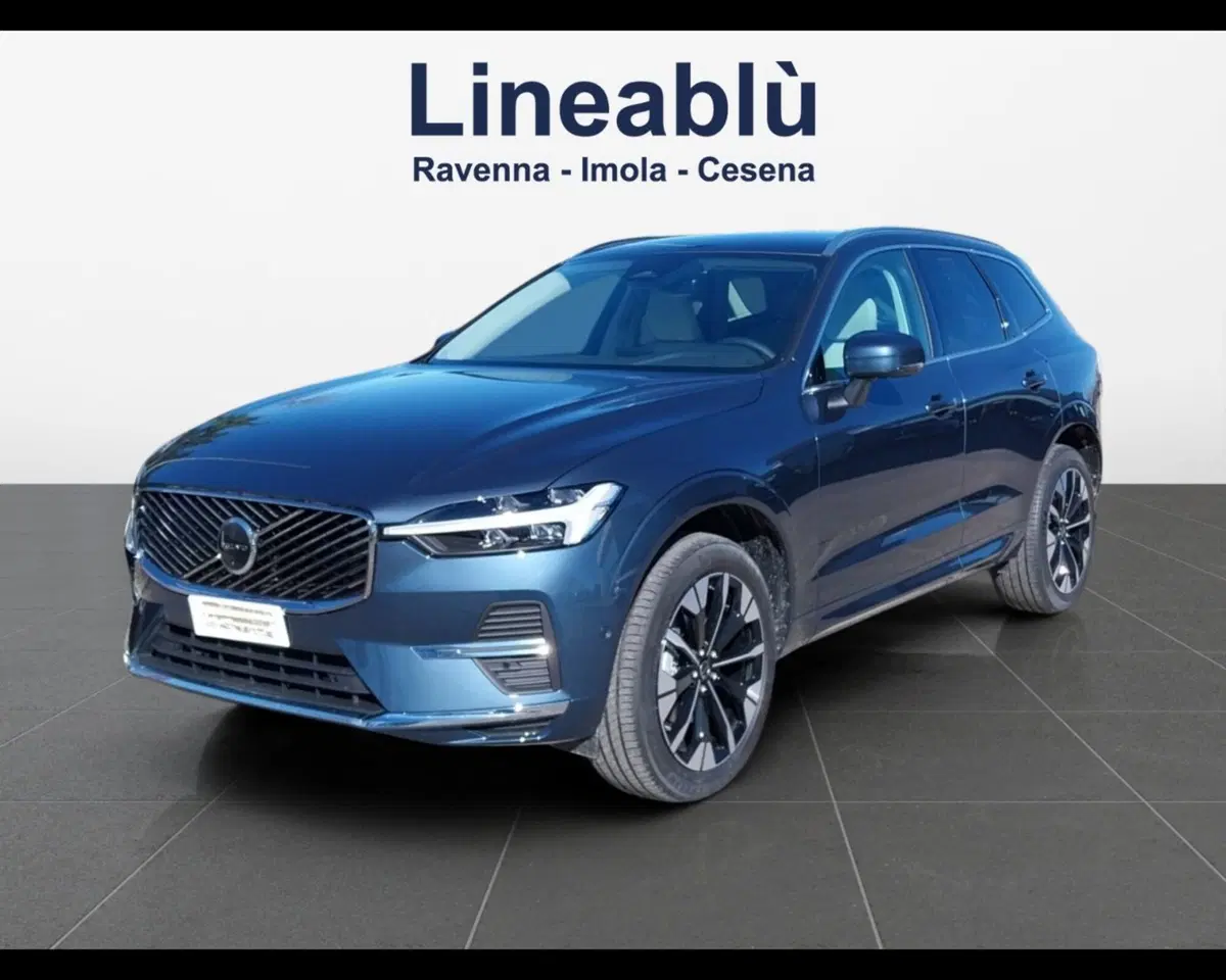 Volvo XC60 nuova a Ravenna