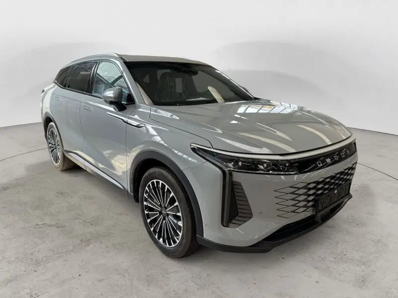 Omoda Omoda 9 SHS-P nuova a Milano (4)