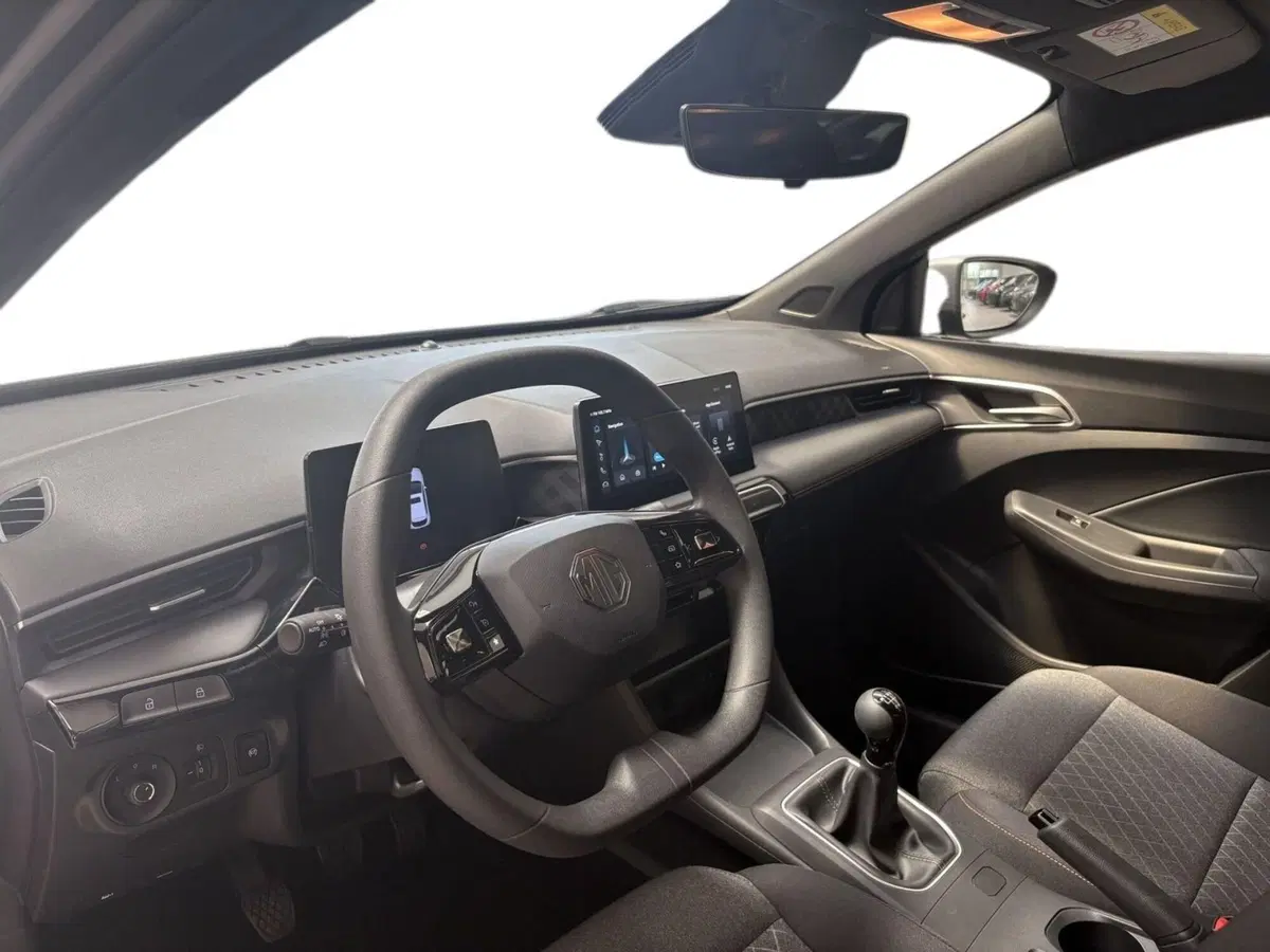Mg MG3 nuova a Monza e Brianza (11)