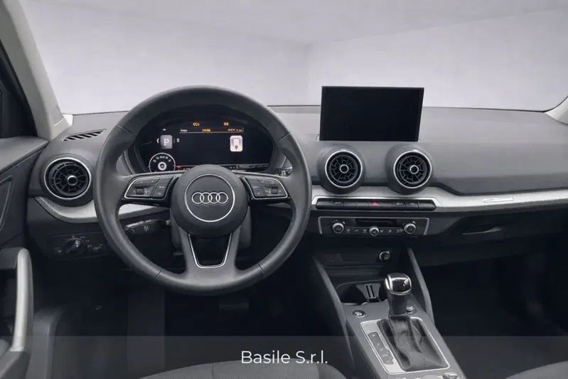 Audi Q2 usata a Taranto (6)