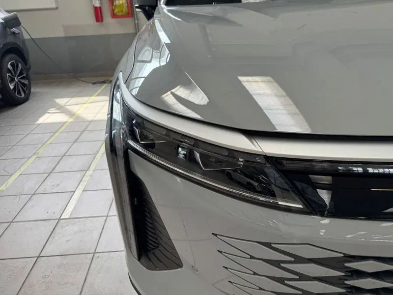 Omoda Omoda 9 SHS-P nuova a Monza e Brianza (9)