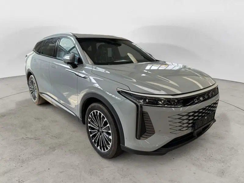 Omoda Omoda 9 SHS-P nuova a Monza e Brianza (4)