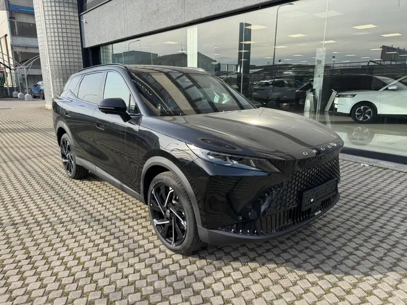 Omoda Omoda 7 SHS-P nuova a Monza e Brianza (9)