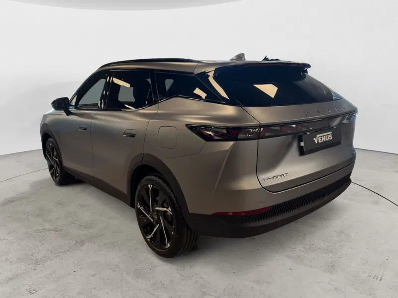 Omoda Omoda 7 SHS-P nuova a Monza e Brianza (4)