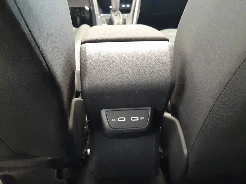 Volkswagen Taigo usata a Bologna (16)
