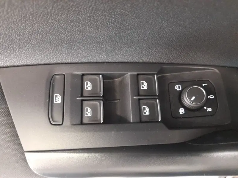 Volkswagen Taigo usata a Bologna (9)