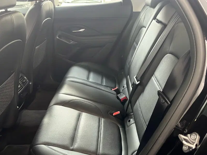 Jaguar E-Pace usata a Vicenza (16)