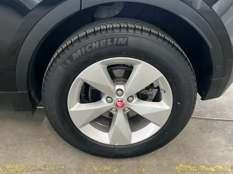 Jaguar E-Pace usata a Vicenza (17)