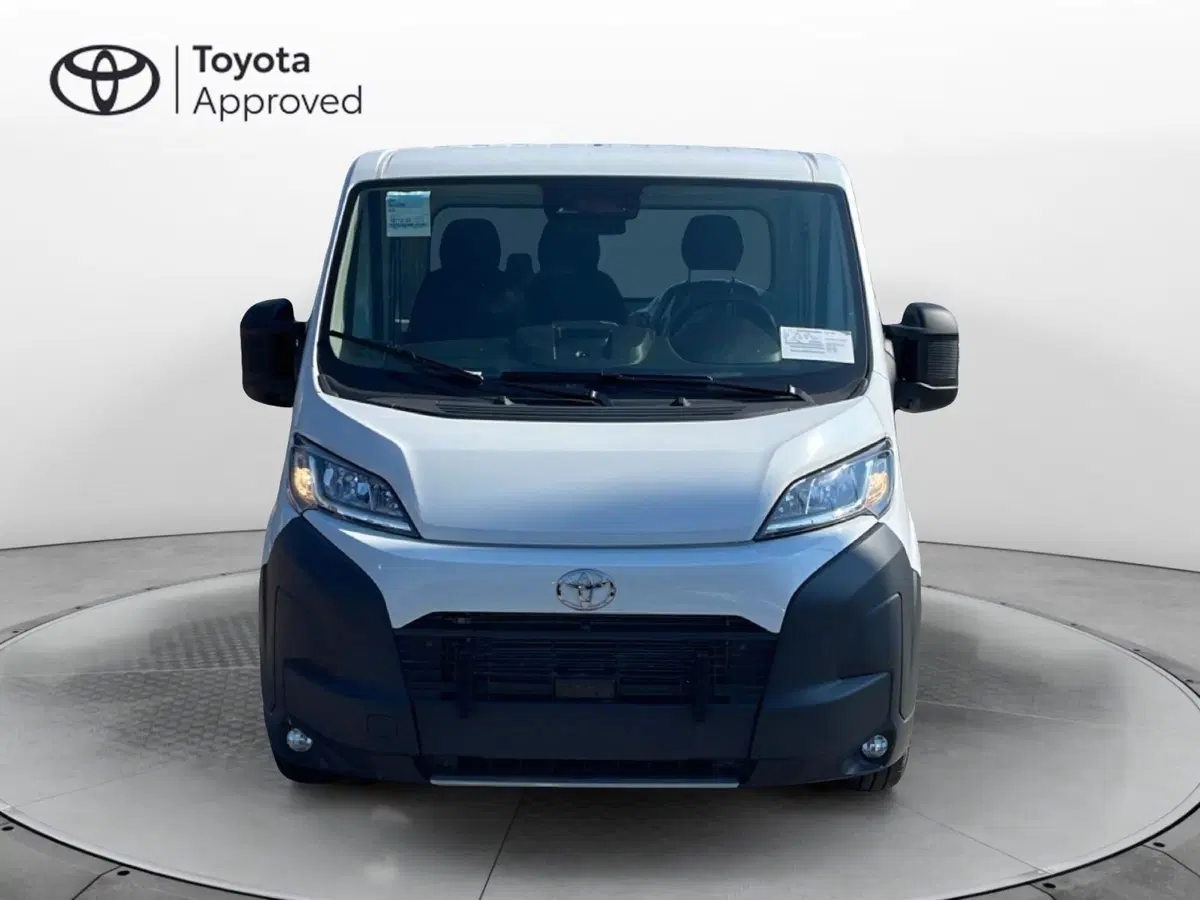 Toyota Proace Max nuova a Vicenza (6)