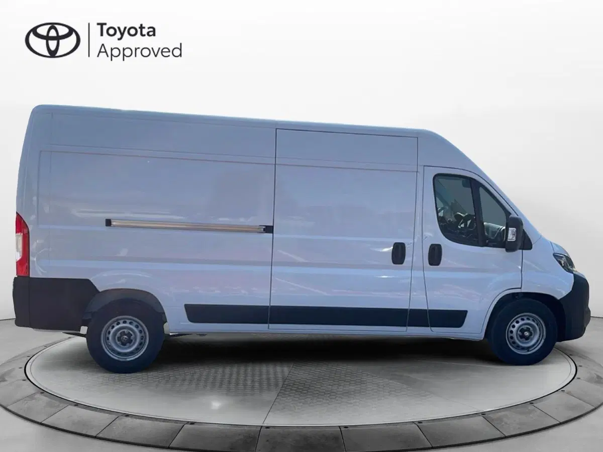 Toyota Proace Max Furgone nuova a Vicenza (9)