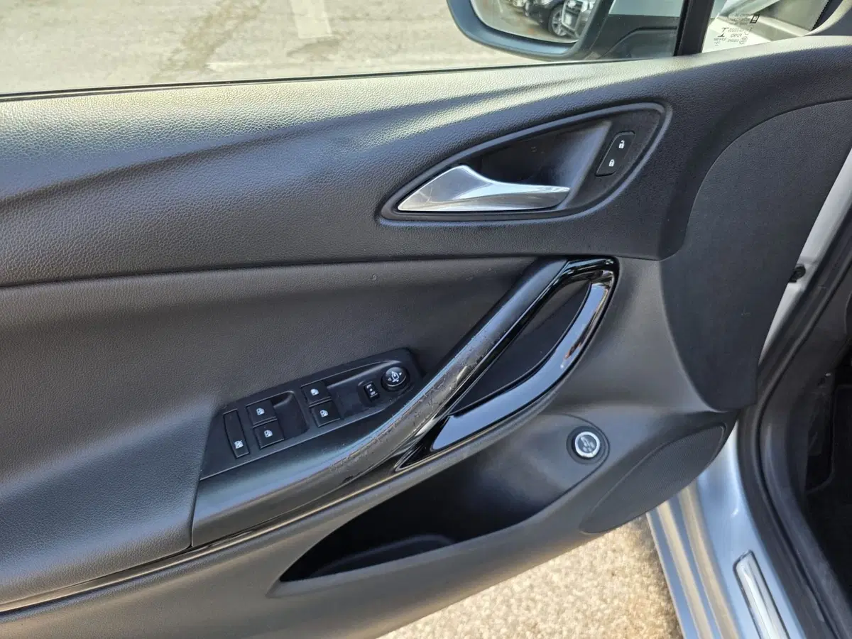 Opel Astra Station Wagon usata a Rimini (10)