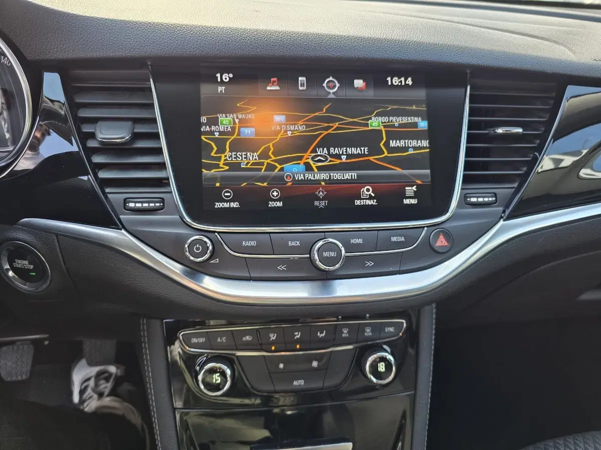 Opel Astra Station Wagon usata a Rimini (12)