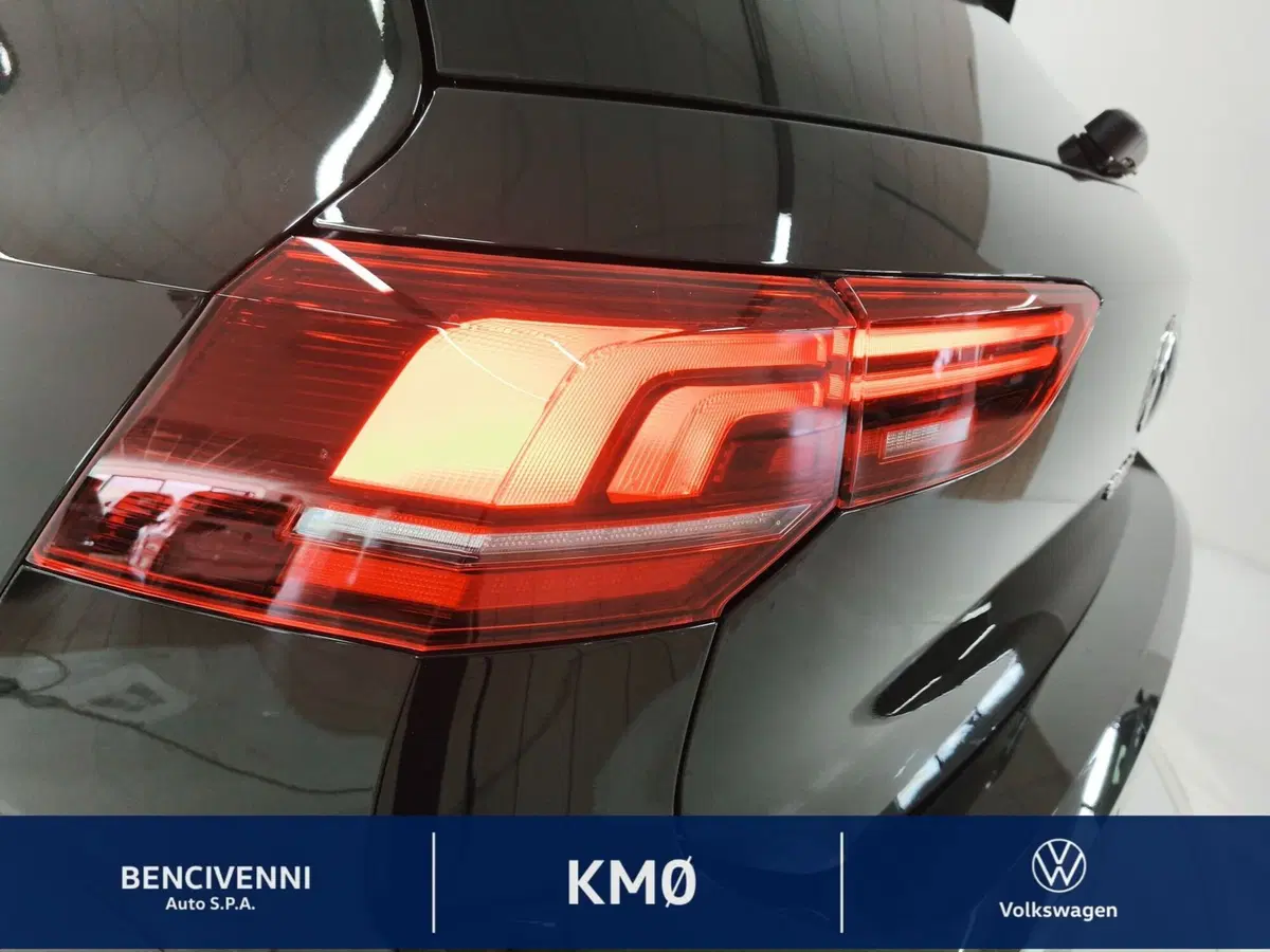 Volkswagen Golf nuova a Catanzaro (11)