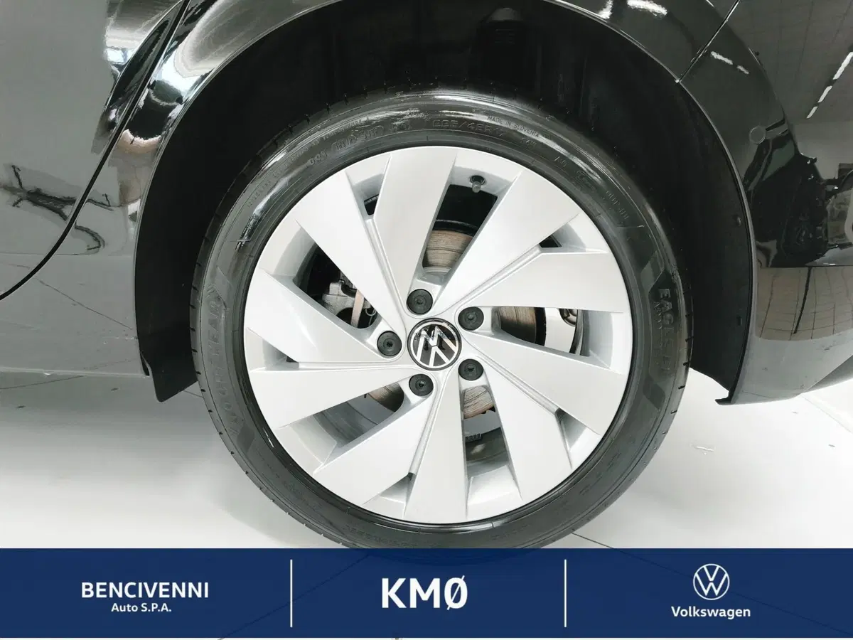 Volkswagen Golf nuova a Catanzaro (15)