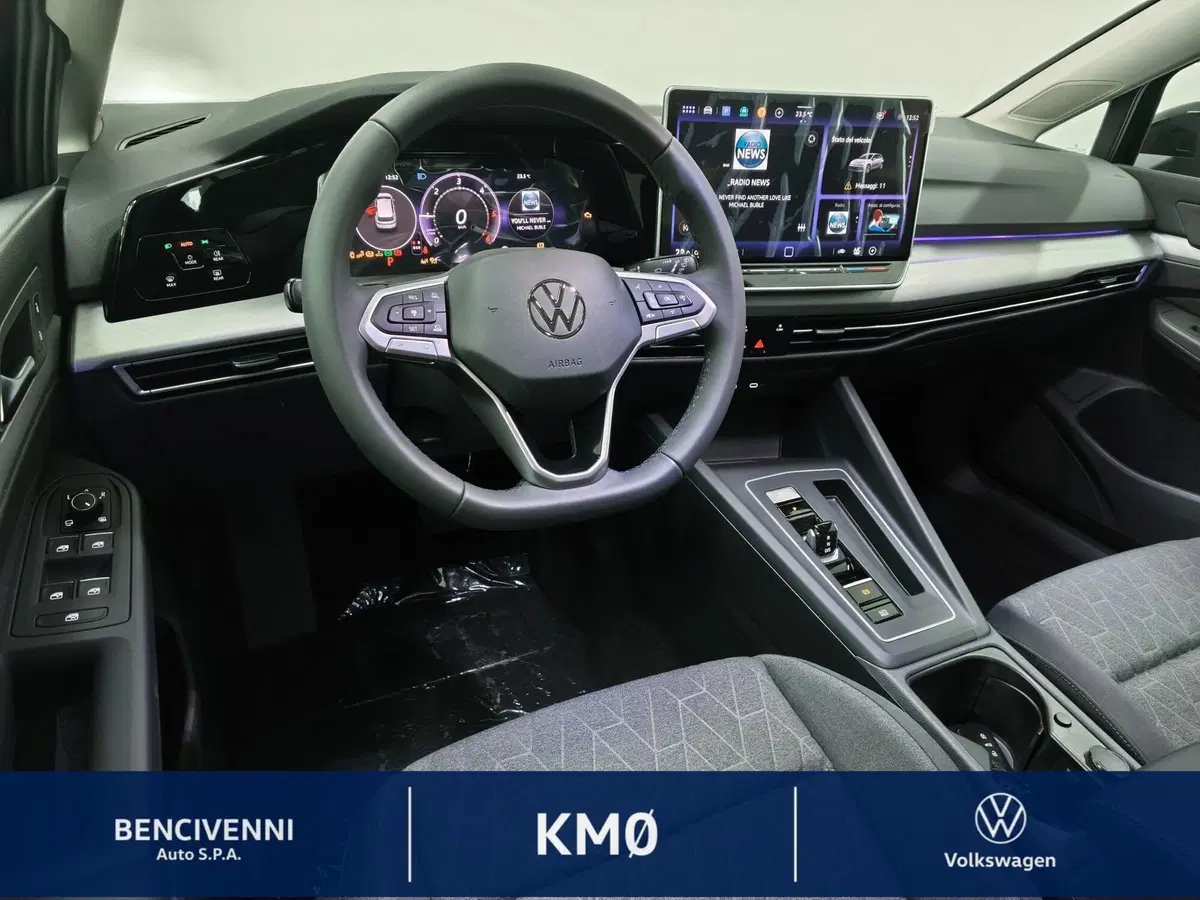 Volkswagen Golf nuova a Catanzaro (20)