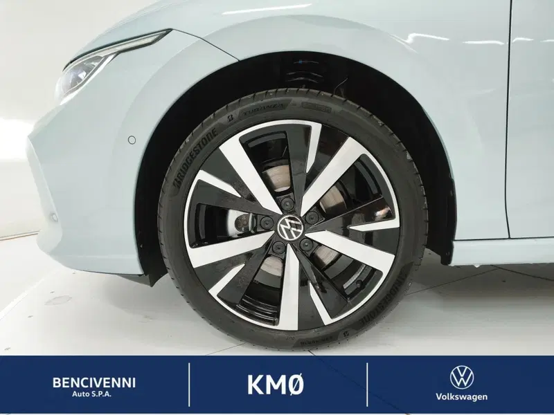 Volkswagen Golf nuova a Catanzaro (13)