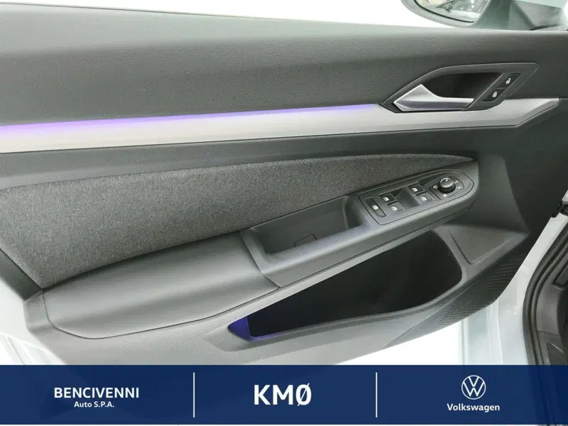 Volkswagen Golf nuova a Catanzaro (16)