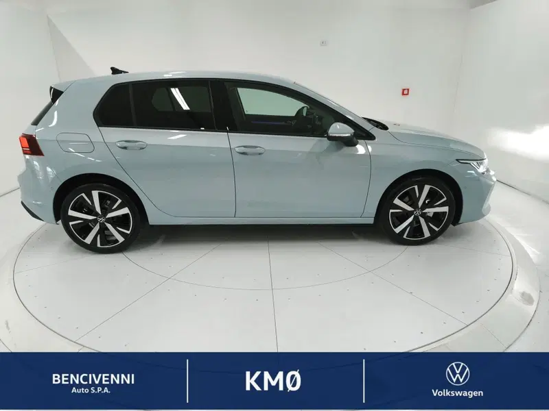Volkswagen Golf nuova a Catanzaro (6)