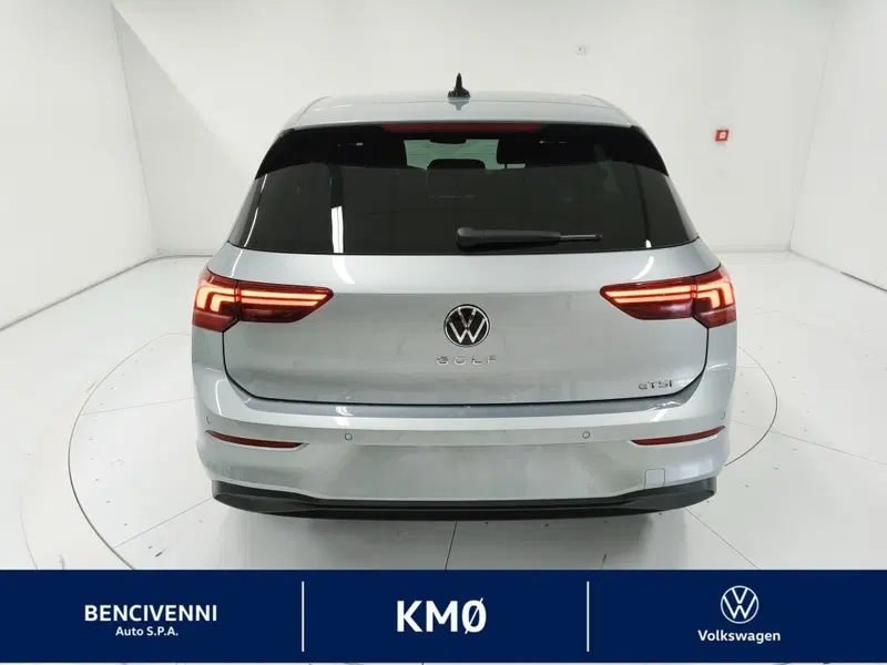Volkswagen Golf nuova a Catanzaro (10)