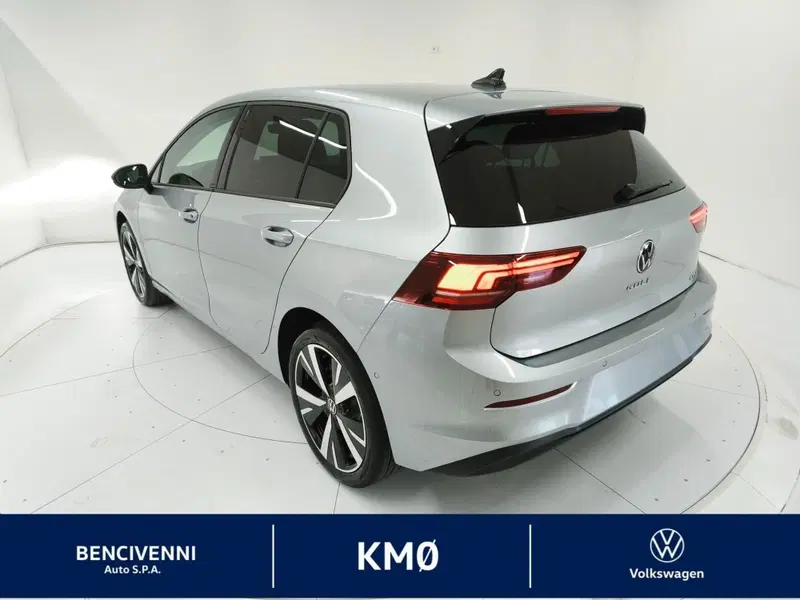 Volkswagen Golf nuova a Catanzaro (11)