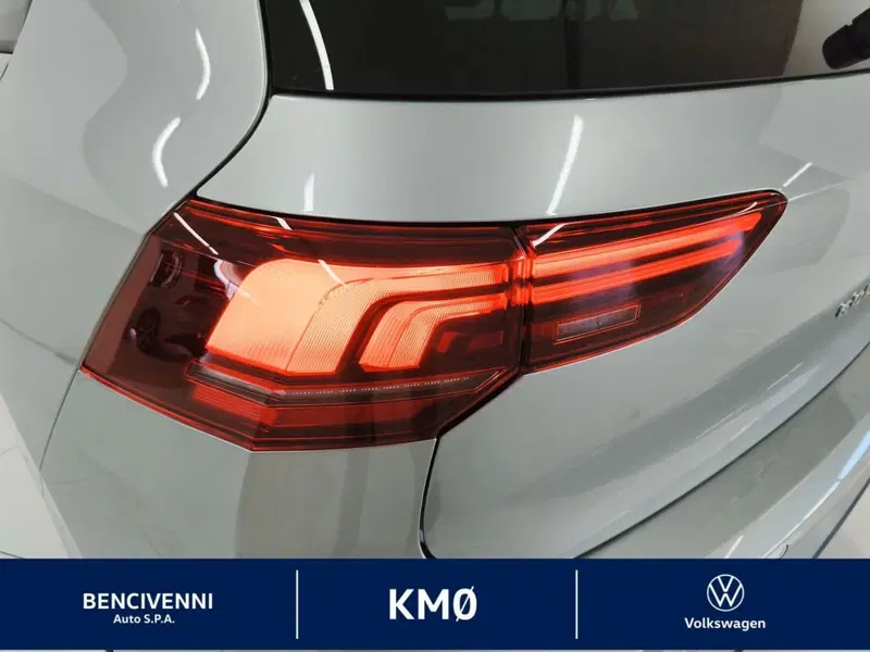 Volkswagen Golf nuova a Catanzaro (12)