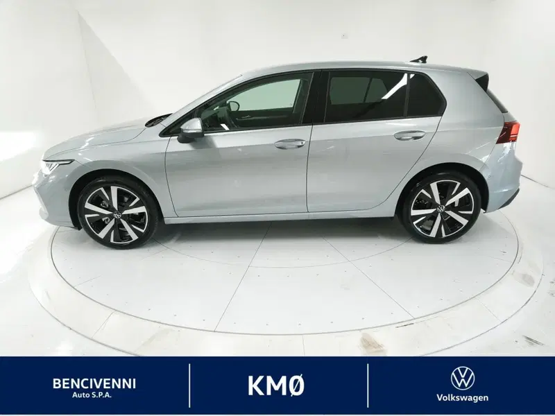 Volkswagen Golf nuova a Catanzaro (15)