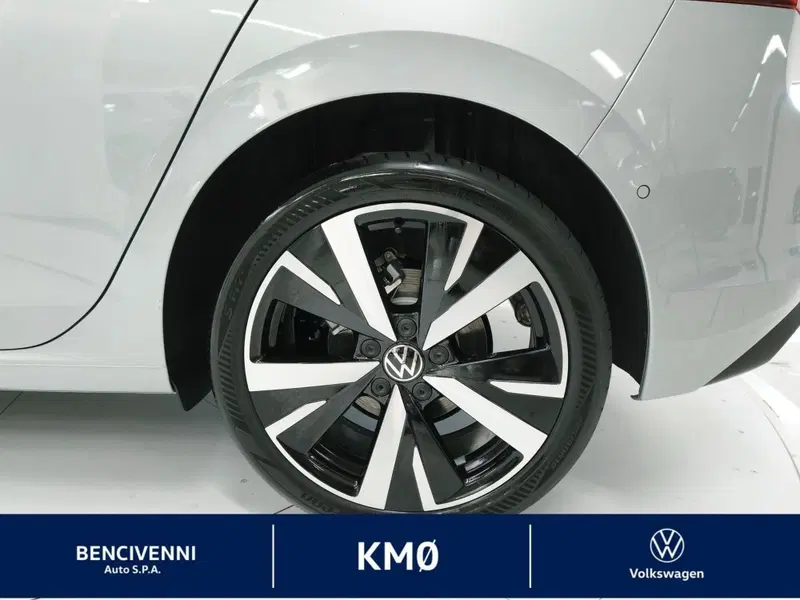 Volkswagen Golf nuova a Catanzaro (16)