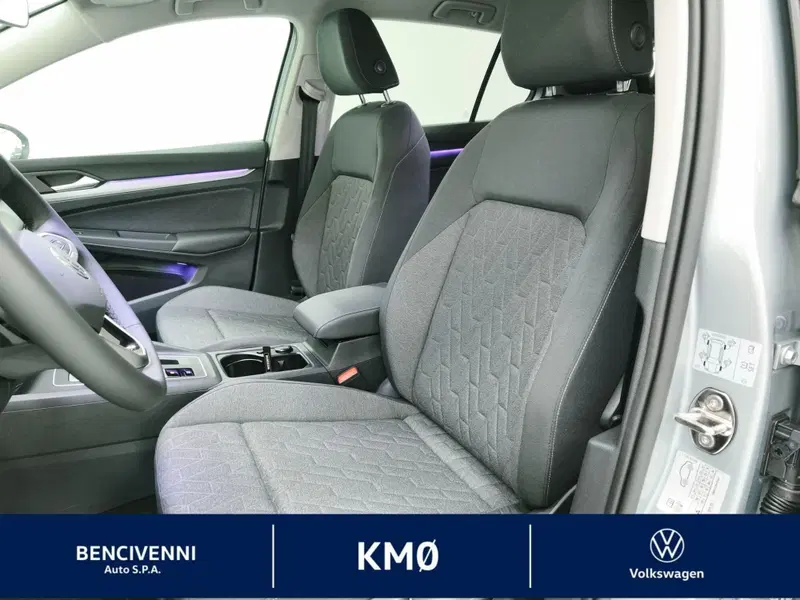 Volkswagen Golf nuova a Catanzaro (18)
