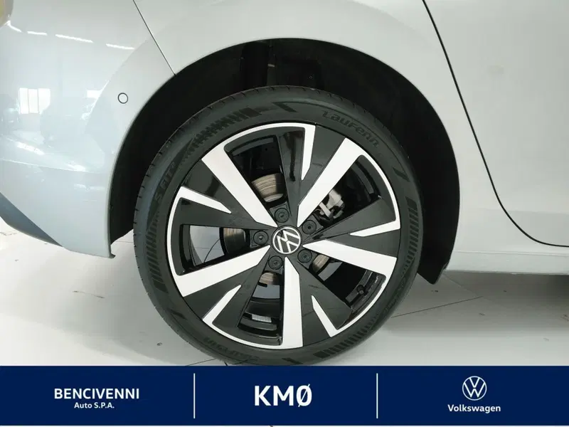 Volkswagen Golf nuova a Catanzaro (5)