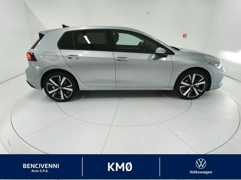 Volkswagen Golf nuova a Catanzaro (6)