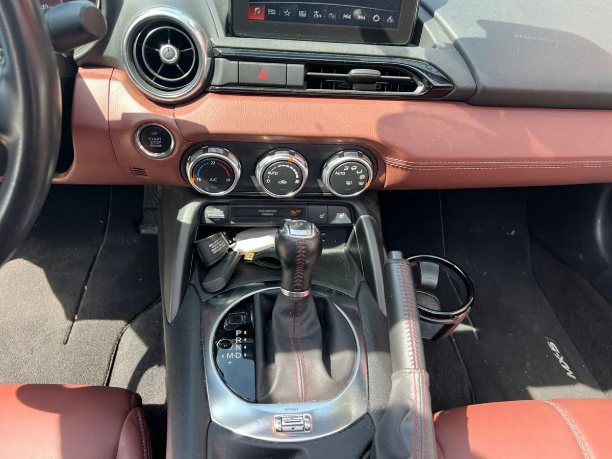 Mazda MX-5 usata a Milano (14)