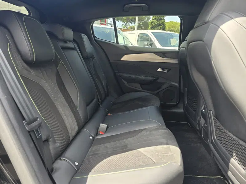 Peugeot 408 usata a Massa-Carrara (13)